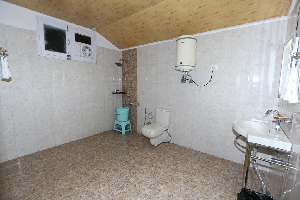 Hotel Natraj Manali Dharamshala Zimmer foto